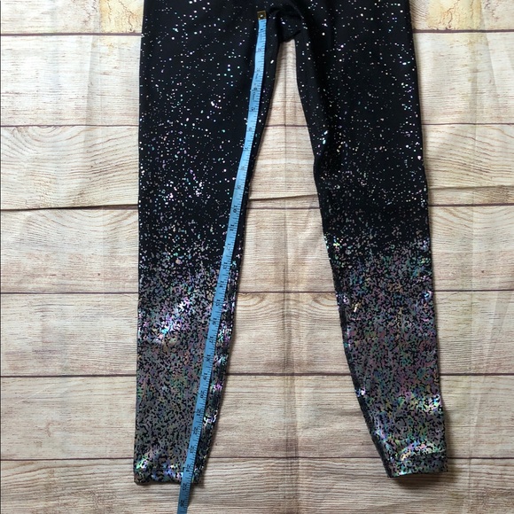 Beyond Yoga Black and Silver Glitter Leggings 💜 - Picture 6 of 9